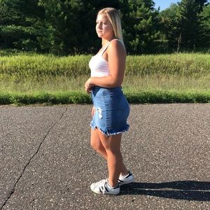 Meet your Posher, Bella